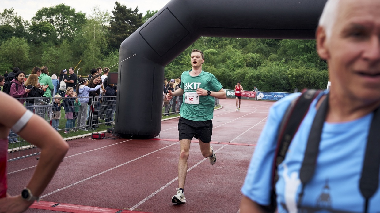 Lennart Grothe beim Zieleinlauf der Badischen Meile.